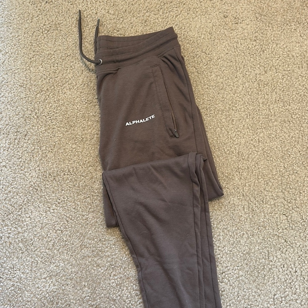 Alphalete Joggers